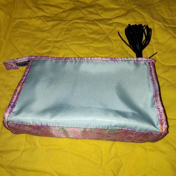 Tartan & Twine Cosmetic Bag - Picture 4 of 5